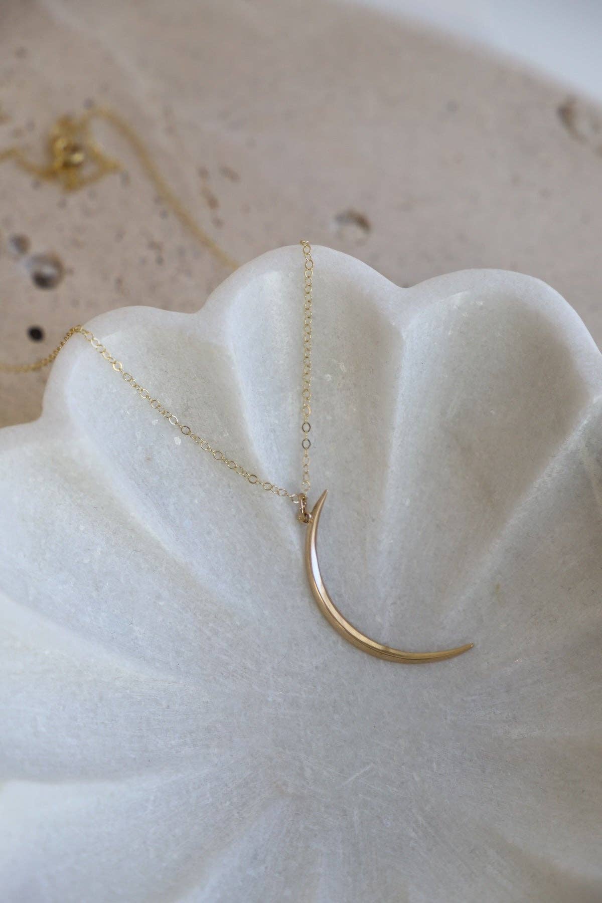 CRESCENT NECKLACE: Gold