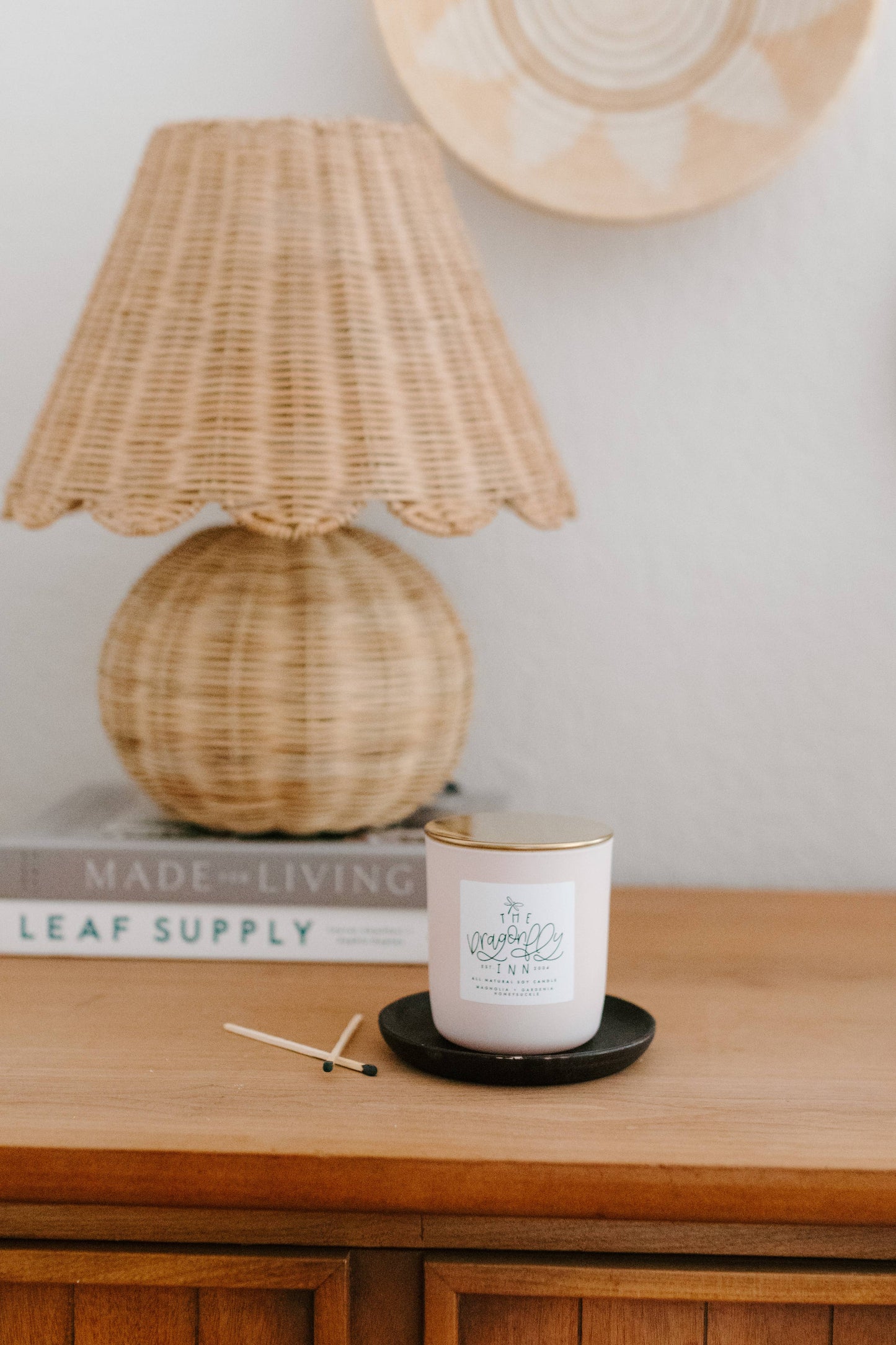 Gilmore Girls "Dragonfly Inn" Stars Hollow Candle