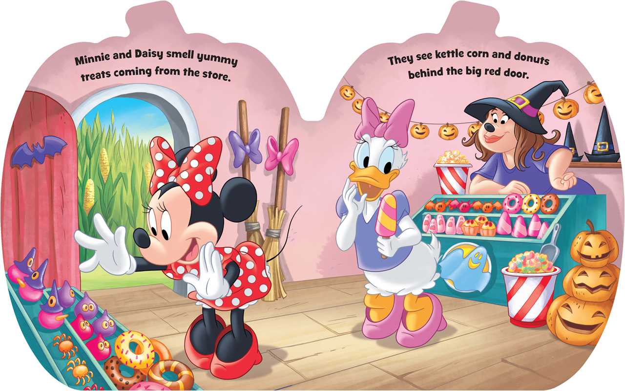 Disney Mickey & Friends: A Very Mickey Halloween by Dienesa Le: Board Books; 12 pages / English