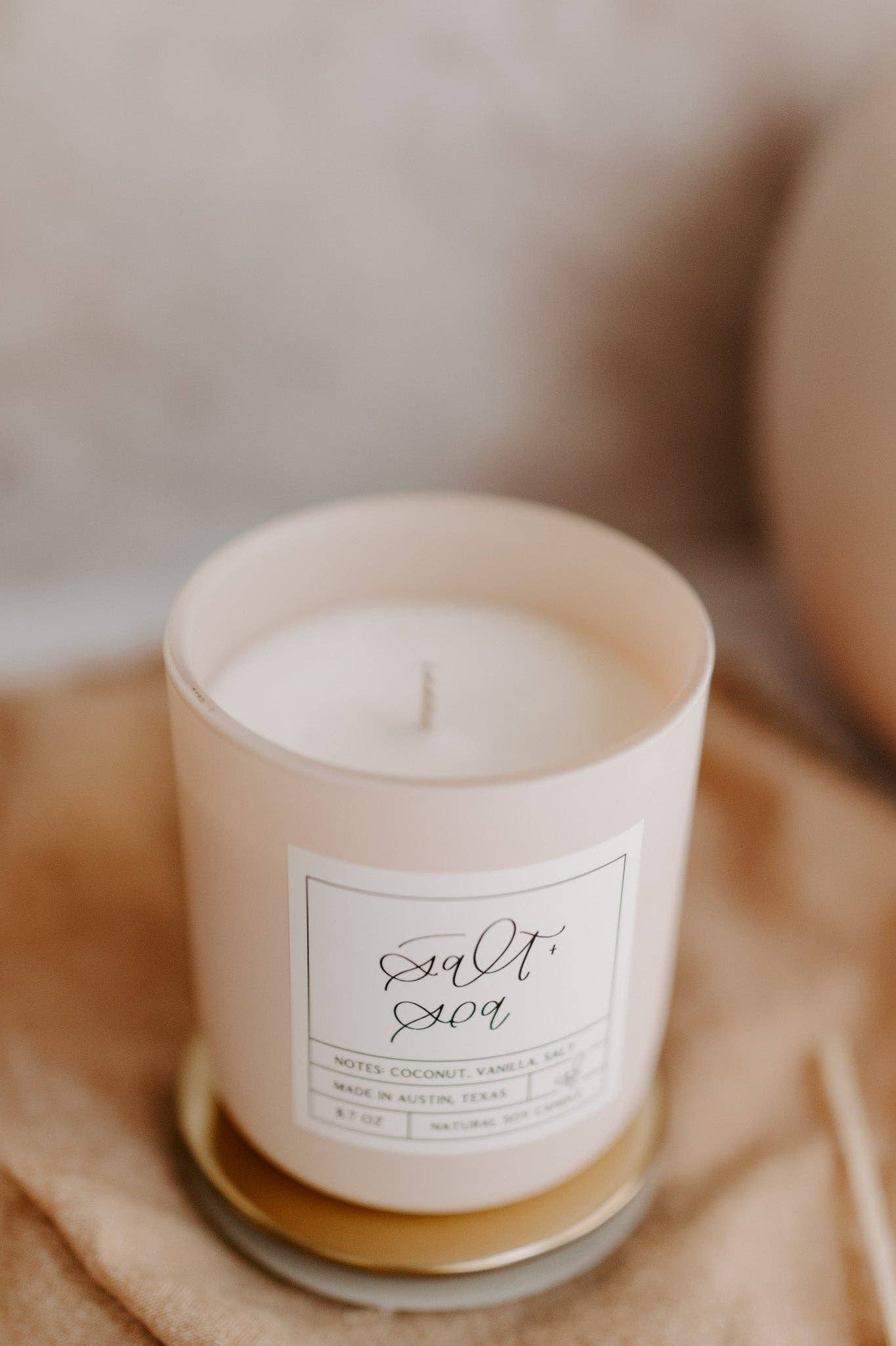 Salt + Sea Spring Candle: 8.7oz (Coconut, Vanilla, Salt)
