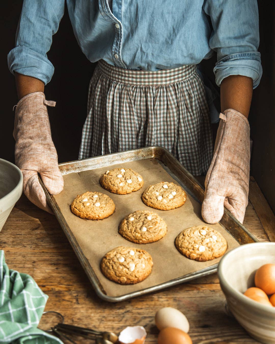 Washed Linen Oven Mitt: Indigo / Single
