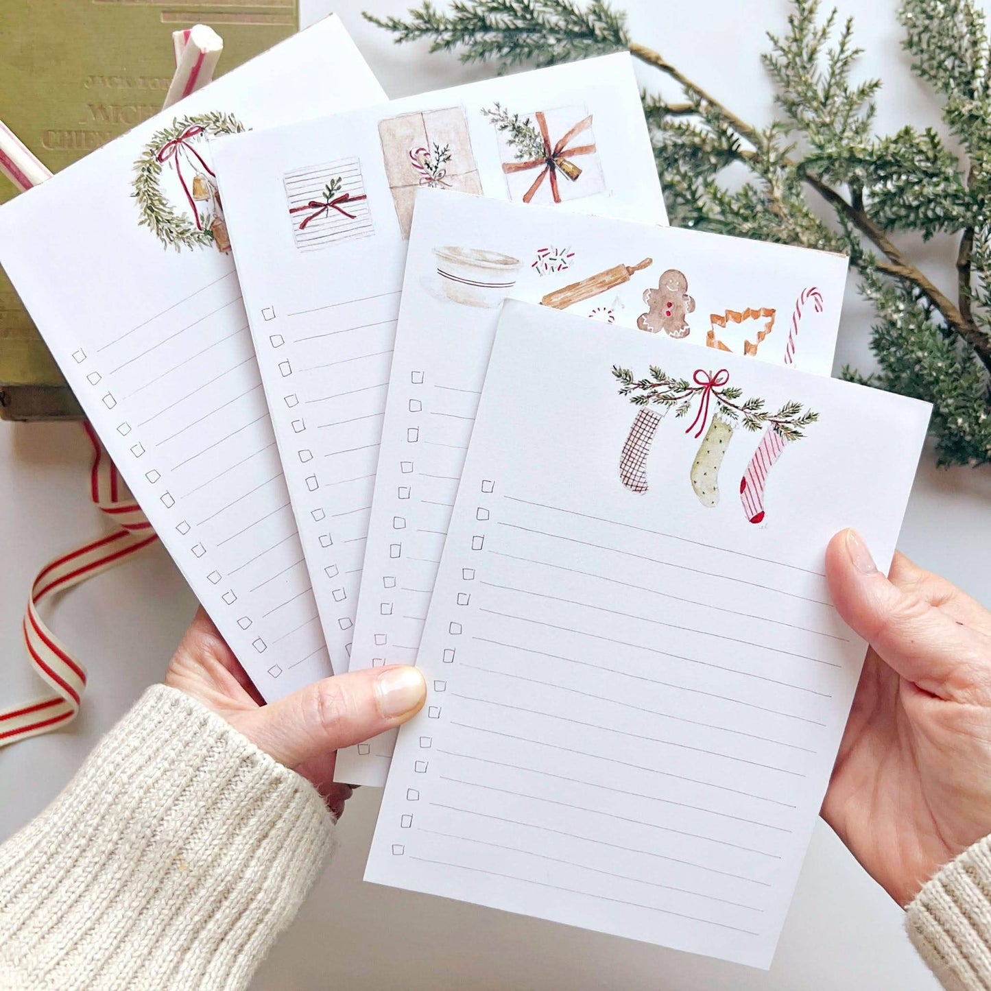 Christmas Checklist Notepad: Stockings