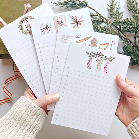 Christmas Checklist Notepad: Stockings