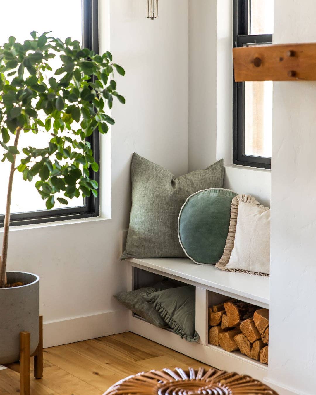Washed Linen Pillow: Olive / 26"