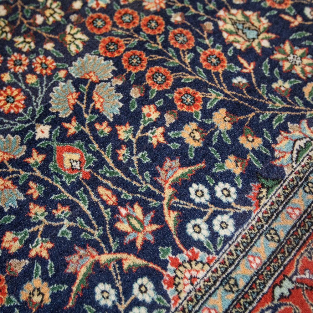 Turkish Hand-Knotted Rug (7' 9" x 5 '2")