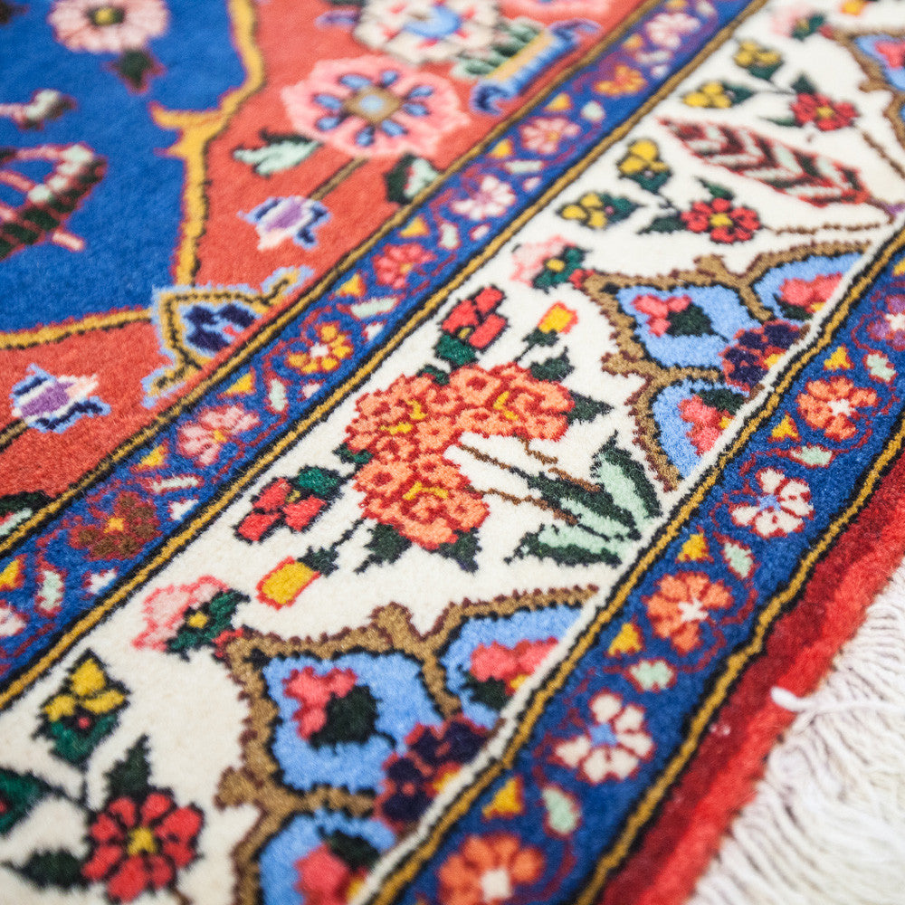 Persian Bakhtiari Rug 4 11 X 3 9 Lost Pines Art Bazaar persian-bakhtiari-rug-4-11-x-3-9-lost-pines-art-bazaar