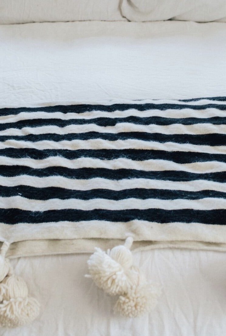 Wool Pom Pom Blanket / Stripe